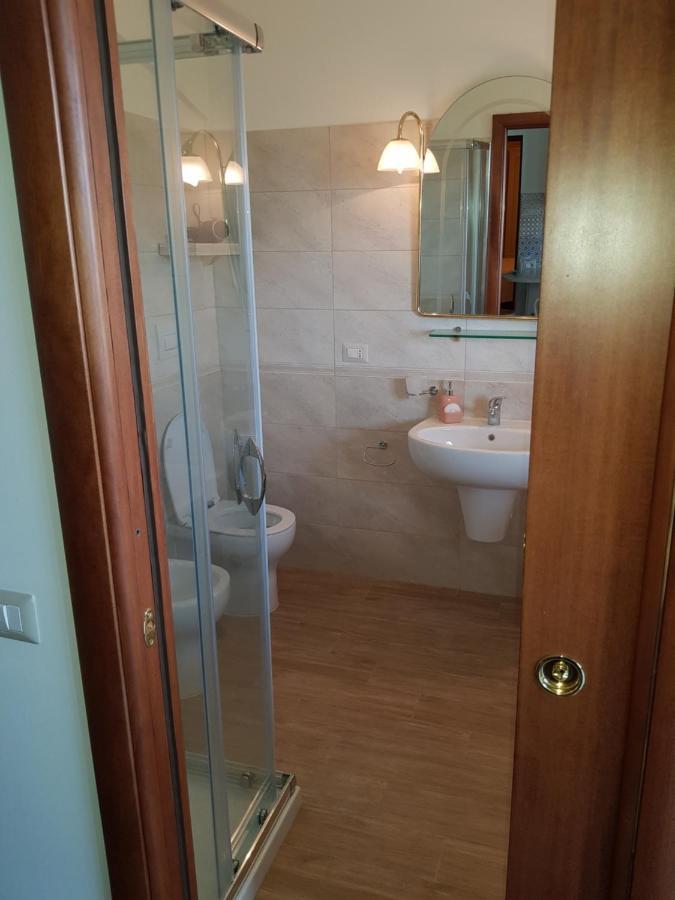 Stylish Apt Terina - Le Lincelle, Lamezia - Bright, Spacious, Elegant And With Terrace 산테우페미아 라메지아 외부 사진