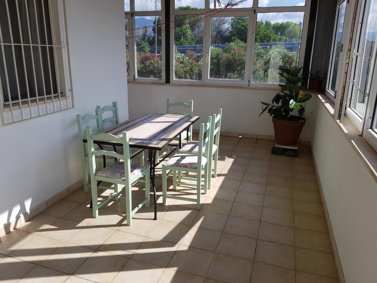 Stylish Apt Terina - Le Lincelle, Lamezia - Bright, Spacious, Elegant And With Terrace 산테우페미아 라메지아 외부 사진