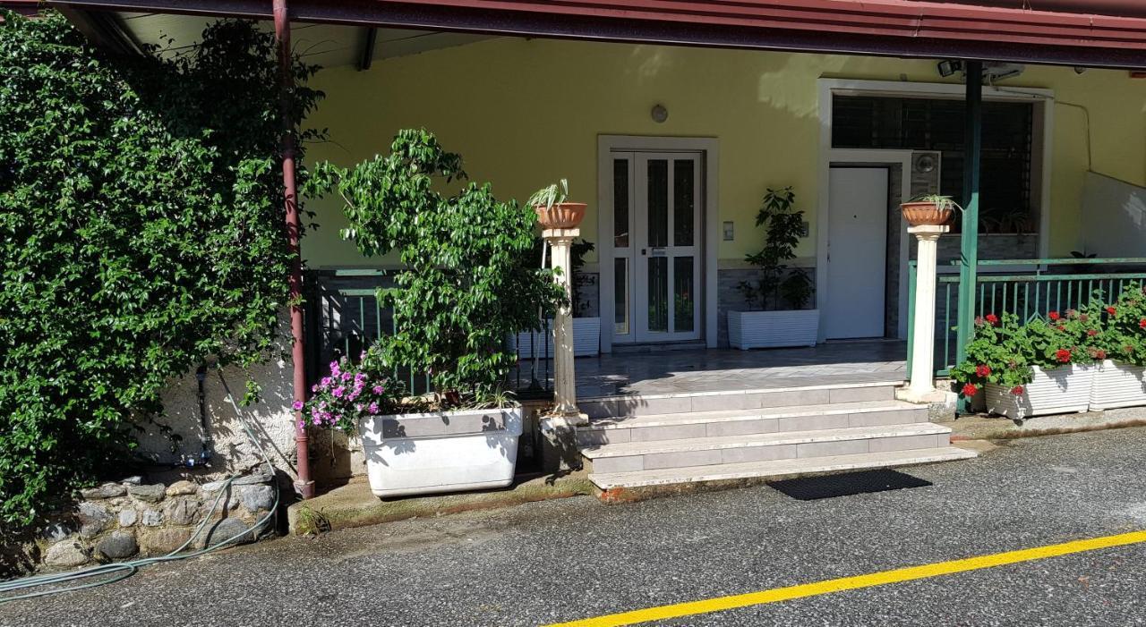 Stylish Apt Terina - Le Lincelle, Lamezia - Bright, Spacious, Elegant And With Terrace 산테우페미아 라메지아 외부 사진