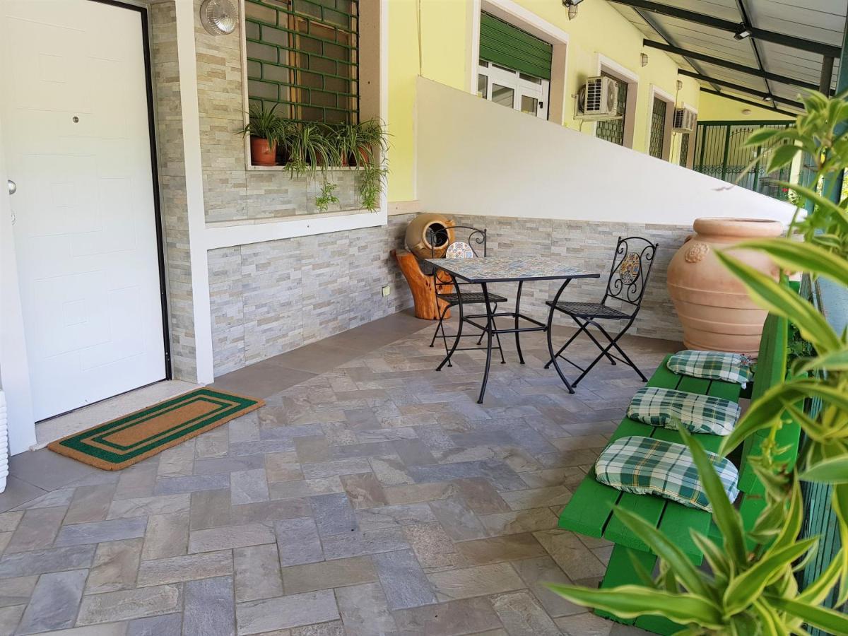 Stylish Apt Terina - Le Lincelle, Lamezia - Bright, Spacious, Elegant And With Terrace 산테우페미아 라메지아 외부 사진